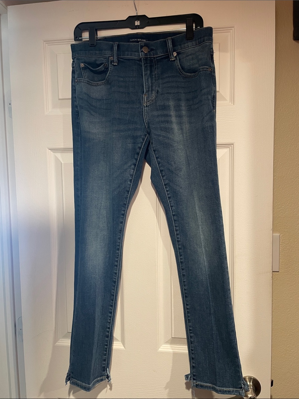 Lucky Brand Men's Slim Jeans in Dark Blue